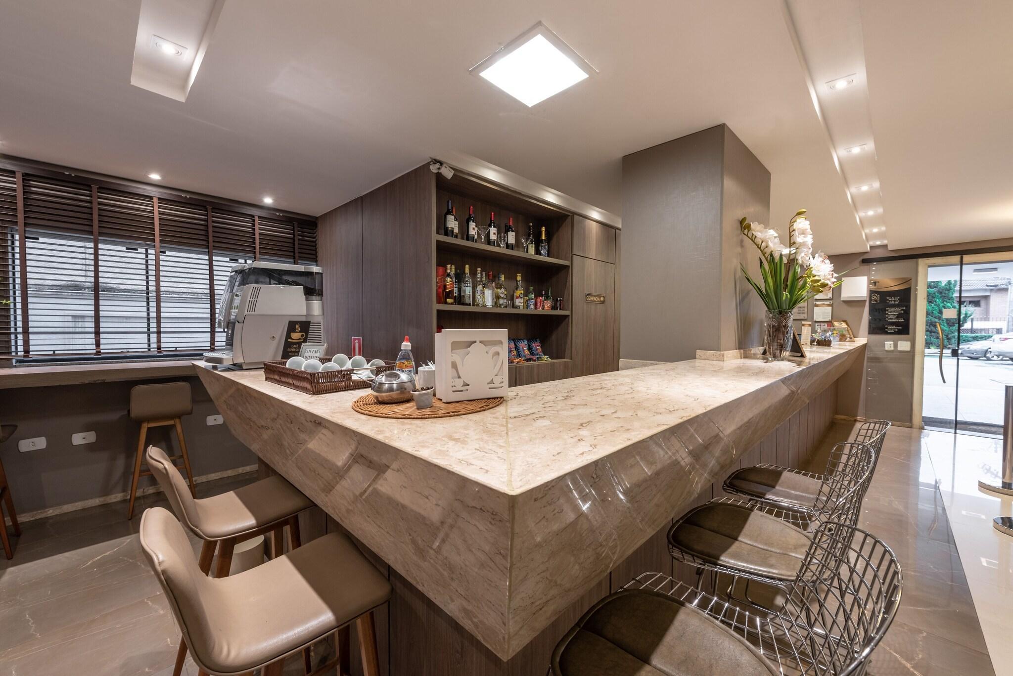 Bar/Salón Class Hotel Guaxupé