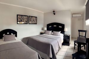 Alojamiento - Hotel Libano