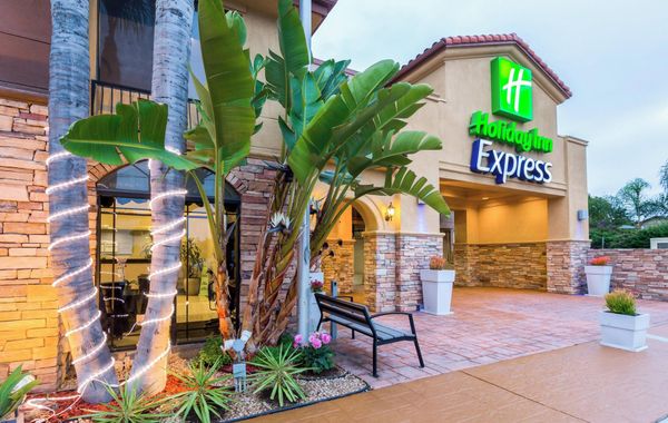 Holiday Inn Express San Diego - SeaWorld Area by IHG