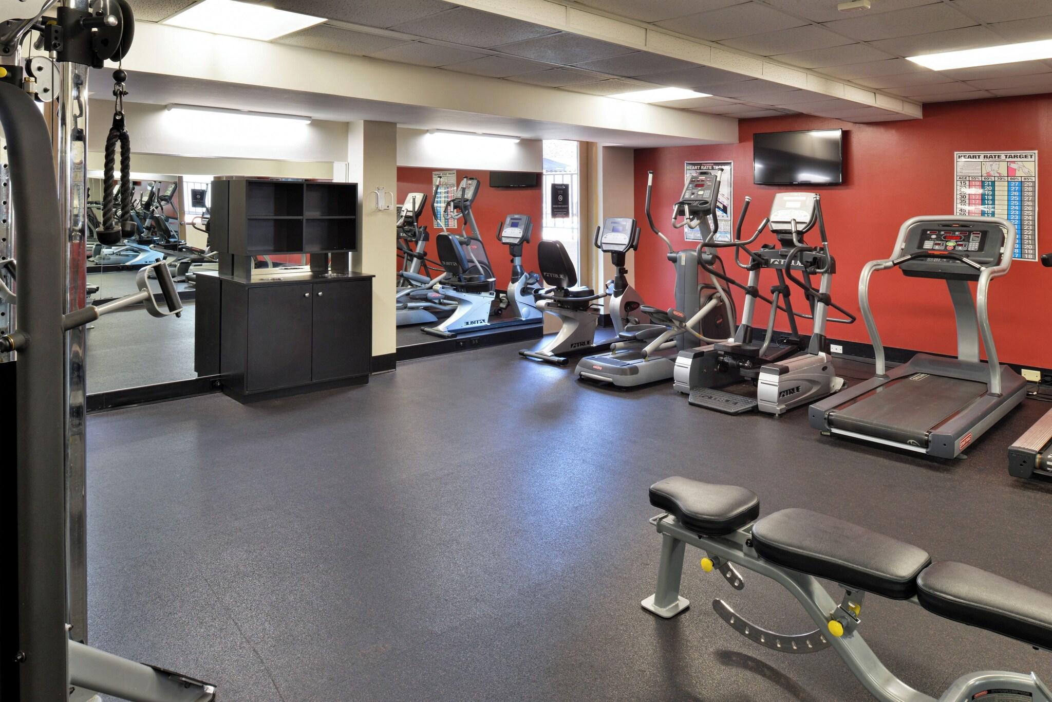 Gimnasio Hawthorne Inn and Conference Center