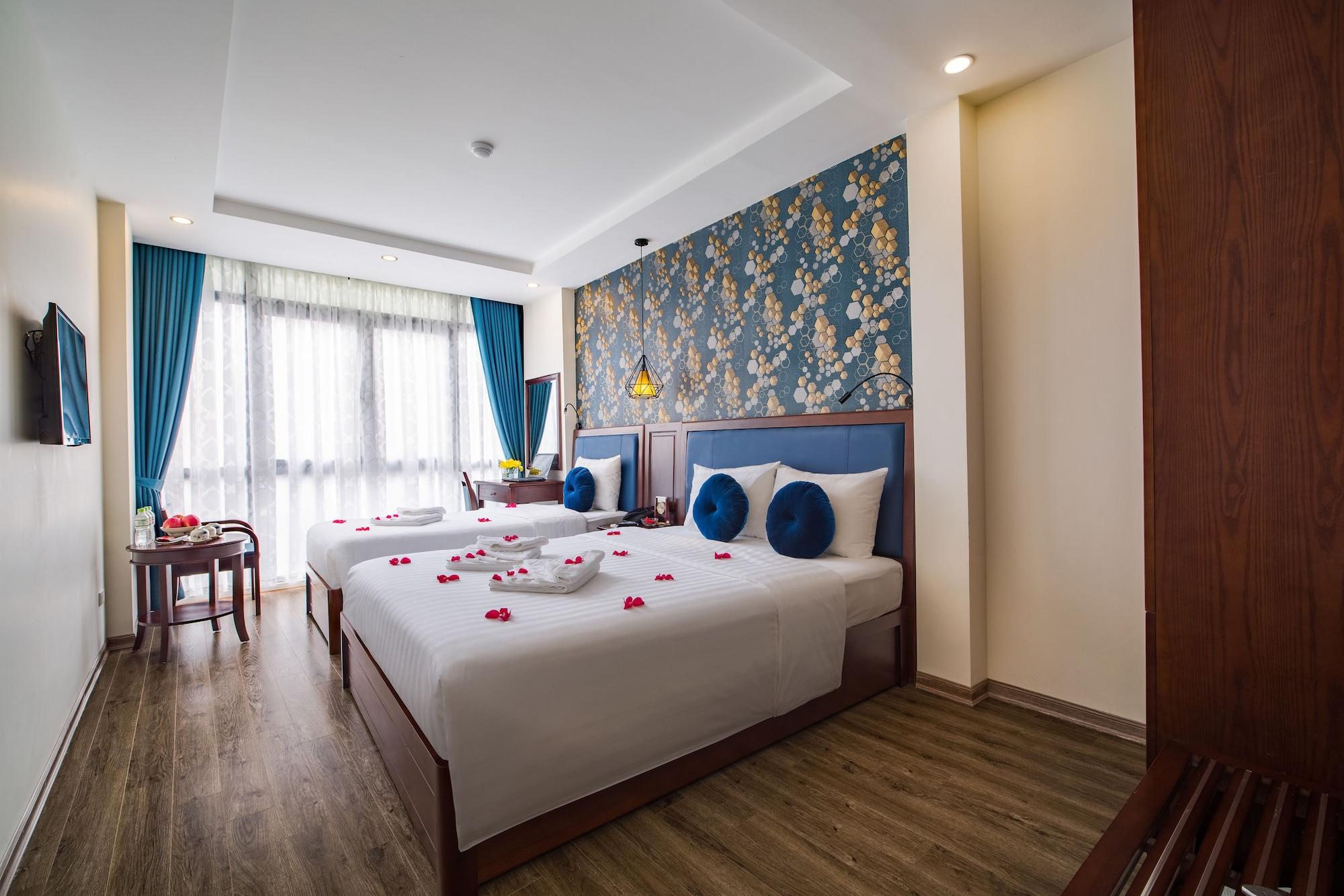 Varios Holiday Emerald Hotel