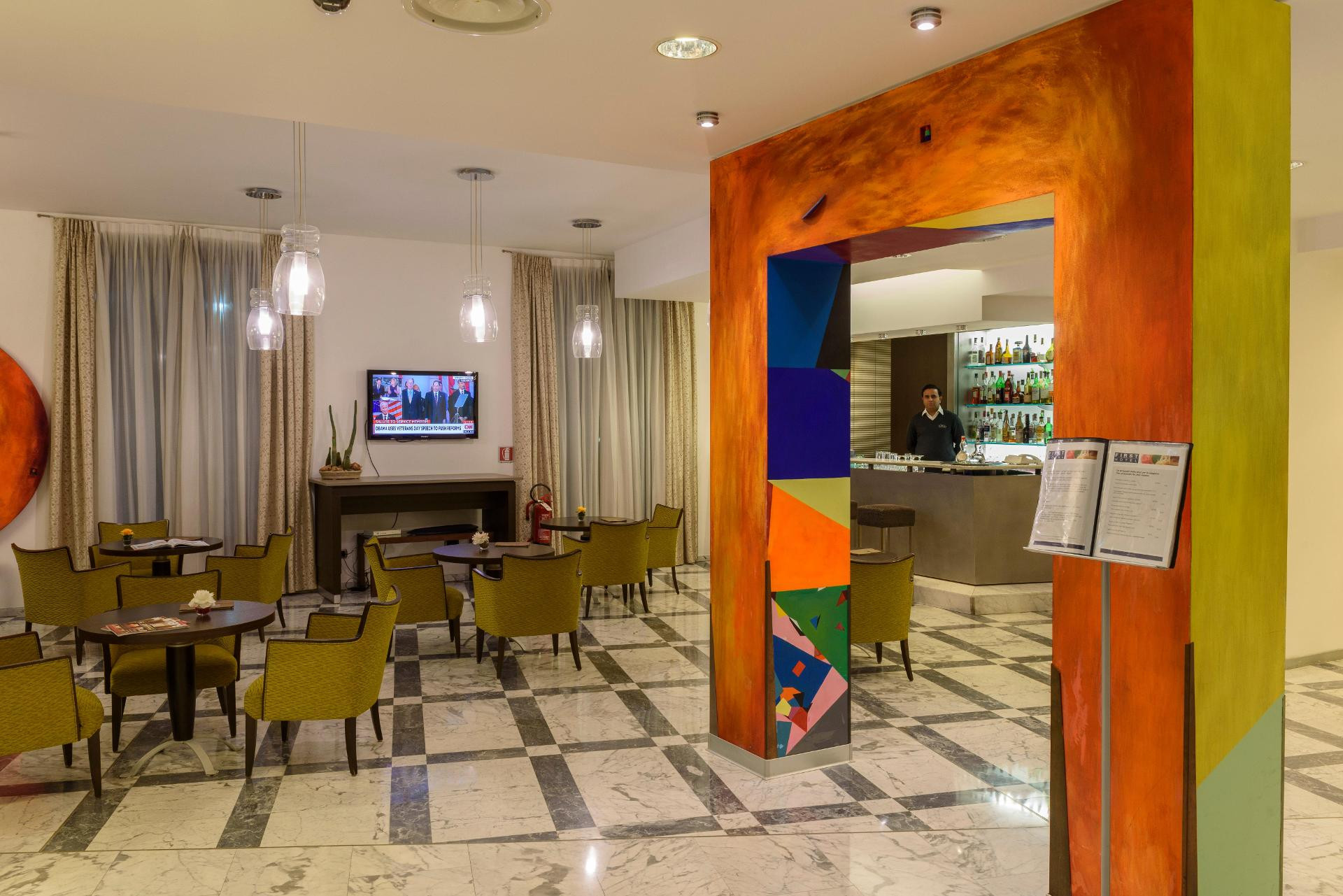 Bar/Salón First Hotel Malpensa