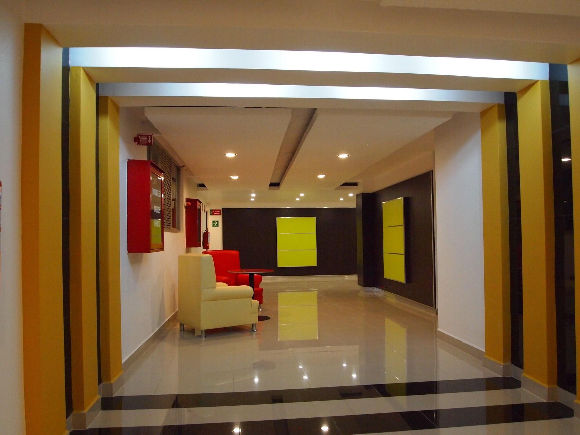 Varios Hotel Santa Cruz