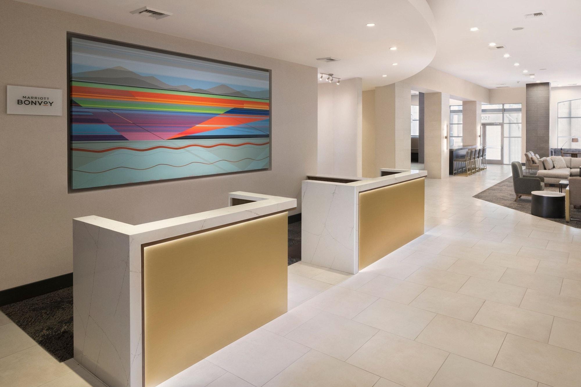 Vista Lobby Residence Inn by Marriott Sacramento Downtown at Capitol Park