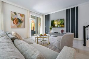 Renta temporal - Opulent Retreat Themed Bedrooms and Pool Paradise