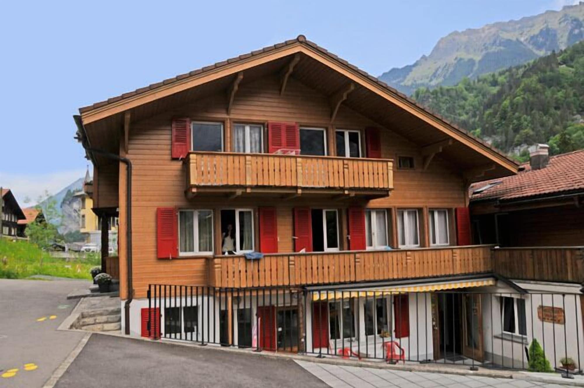 Varios Valley Hostel