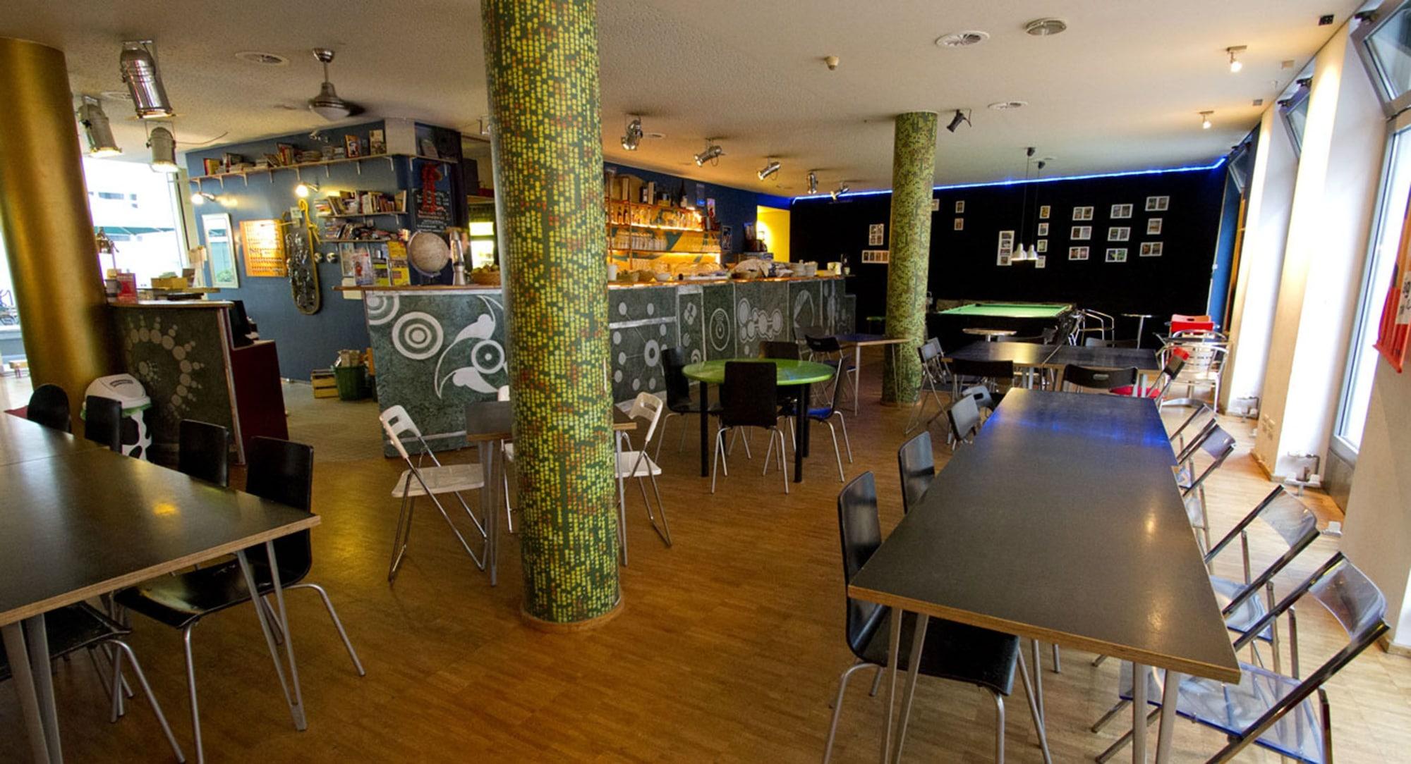Restaurant Heart of Gold Hostel Berlin