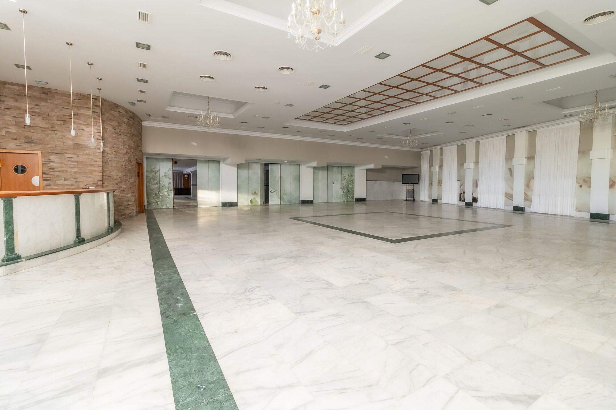 Vista Lobby Hotel Kika