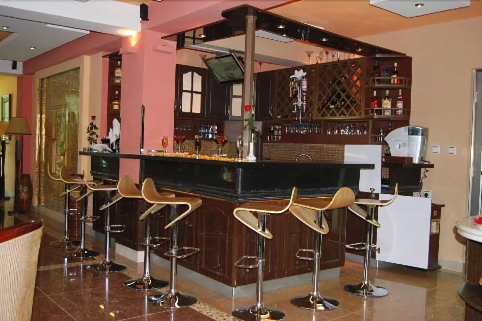 Bar/Salón Archi Hotel-Apartment