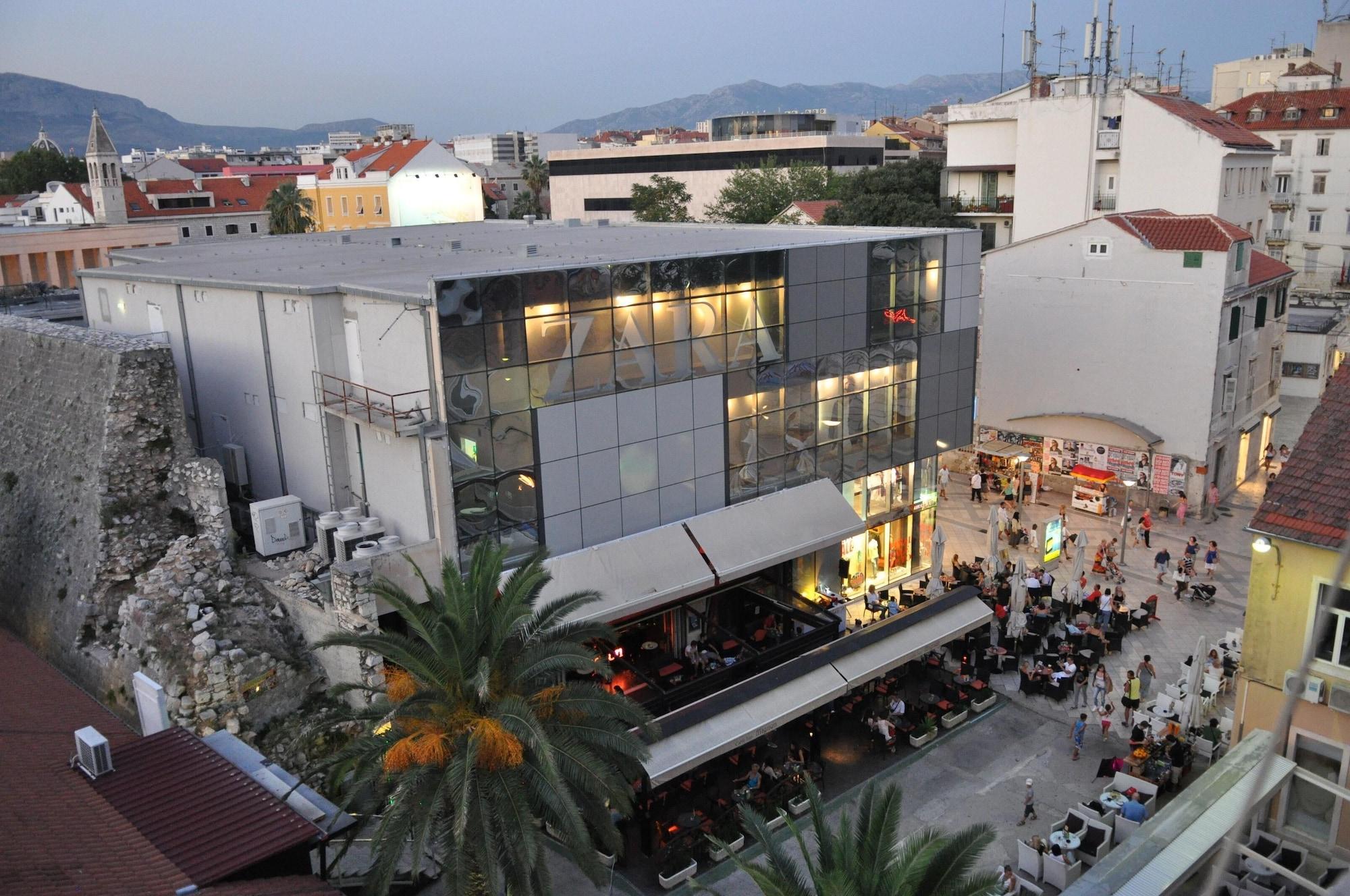 Varios Apartments Marmont