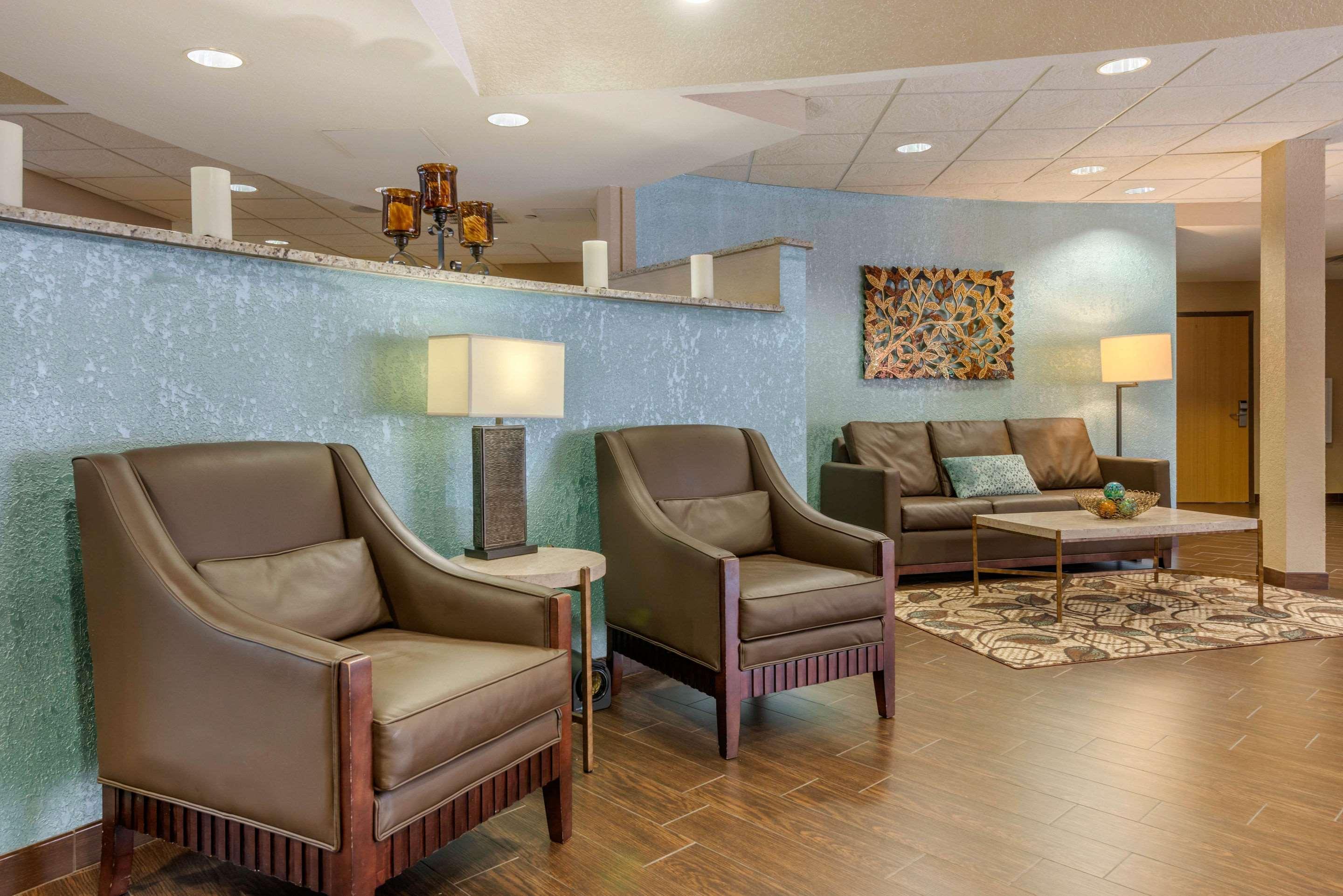 Vista Lobby Comfort Suites Lady Lake - The Villages