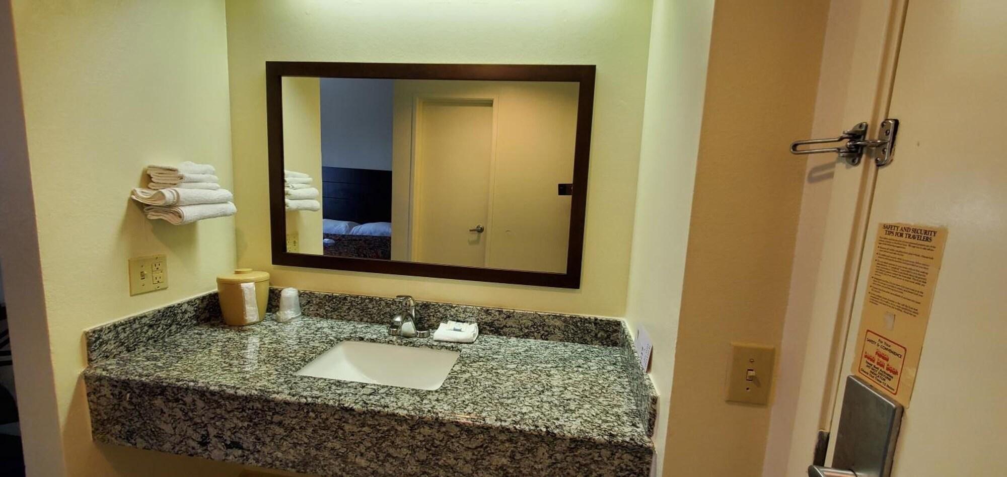 Equipamiento de Habitación Plano Inn & Suites