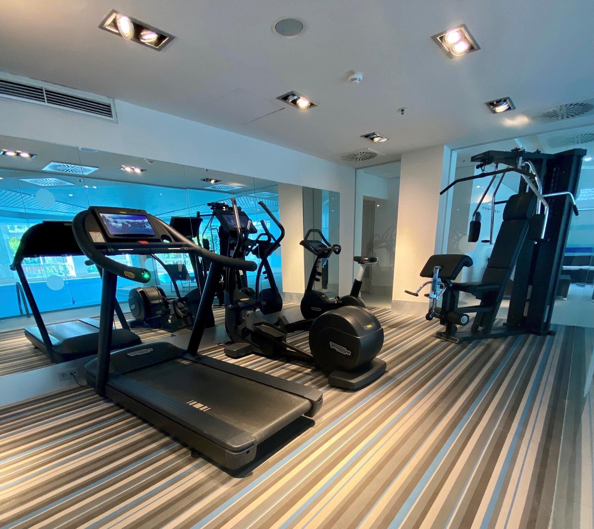 Gimnasio Crowne Plaza Düsseldorf-Neuss by IHG