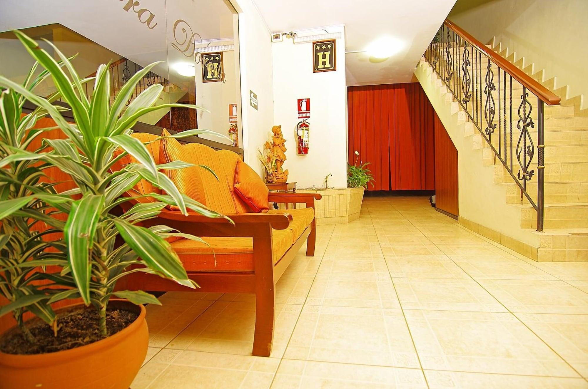 Vista Lobby Hotel Sierra Dorada