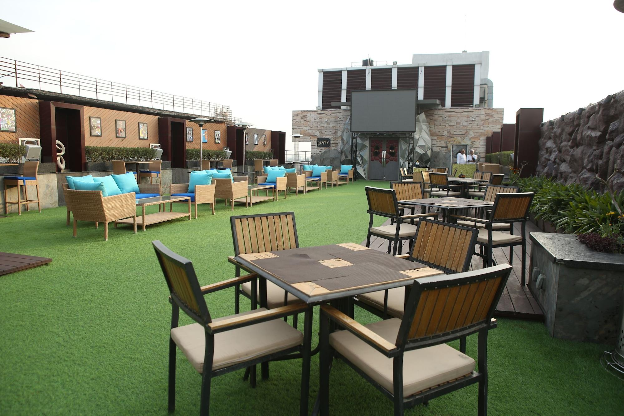 Bar/Salón Regenta Central The Crystal