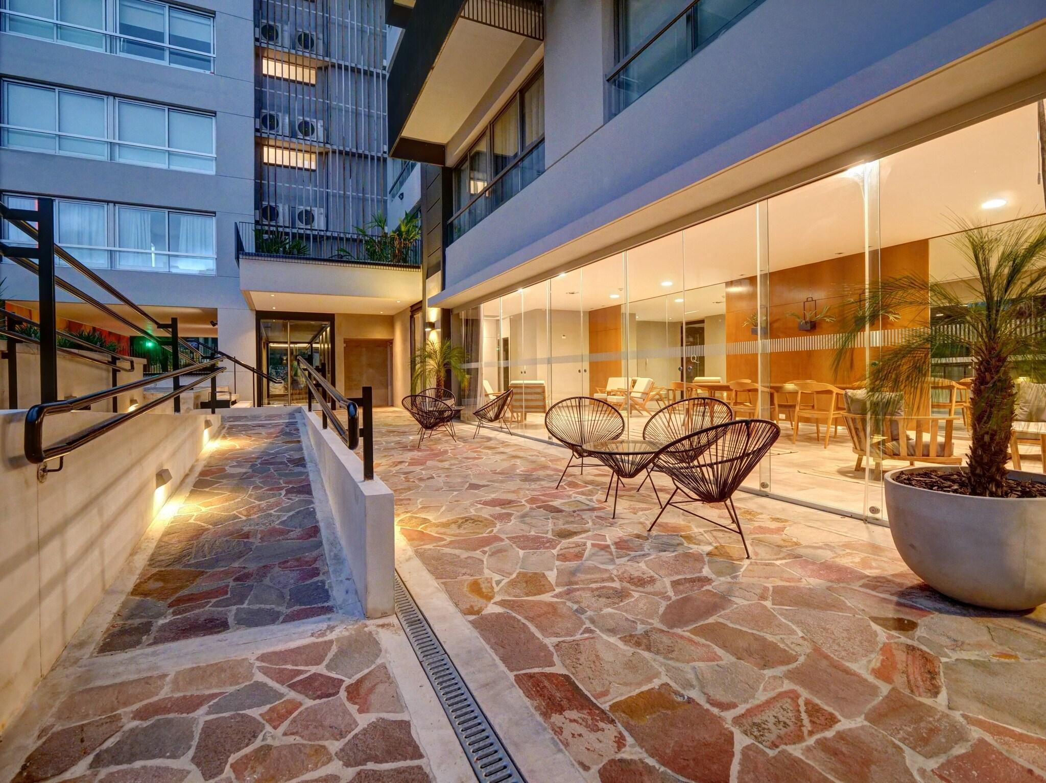 Vista Exterior Quartier Hollywood