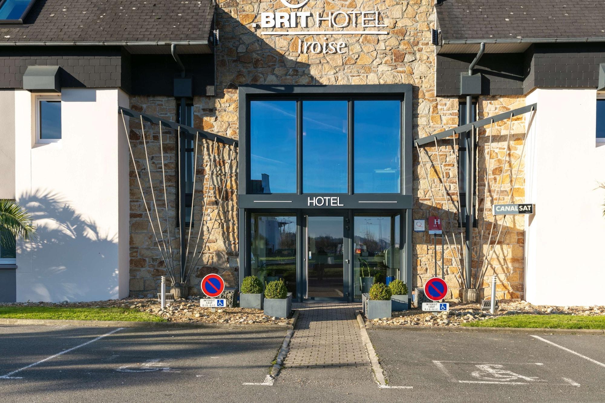 Vista Exterior Brit Hotel Iroise
