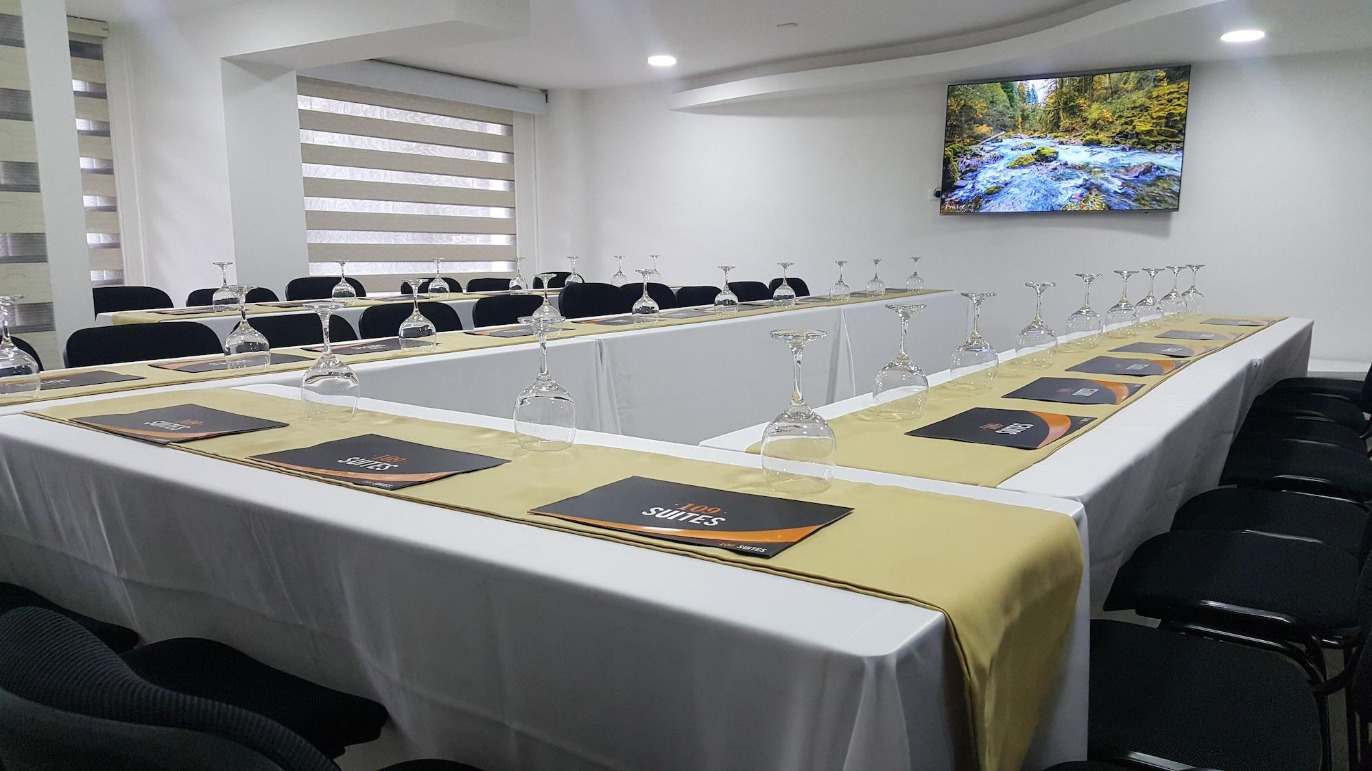 Sala de Reuniones Suites 109 GH Usaquén