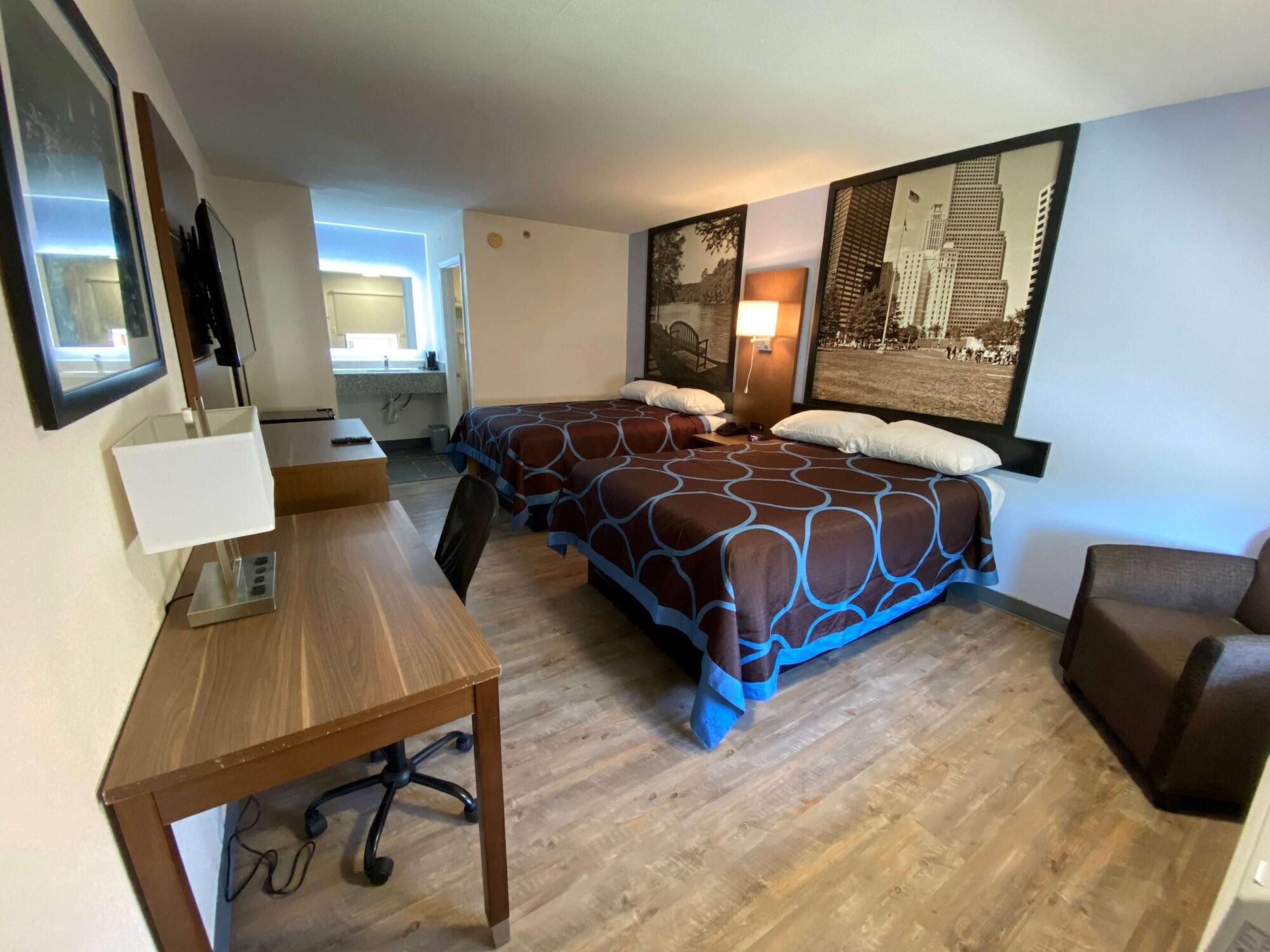 Varios Super 8 by Wyndham Marietta/West/Atl Area