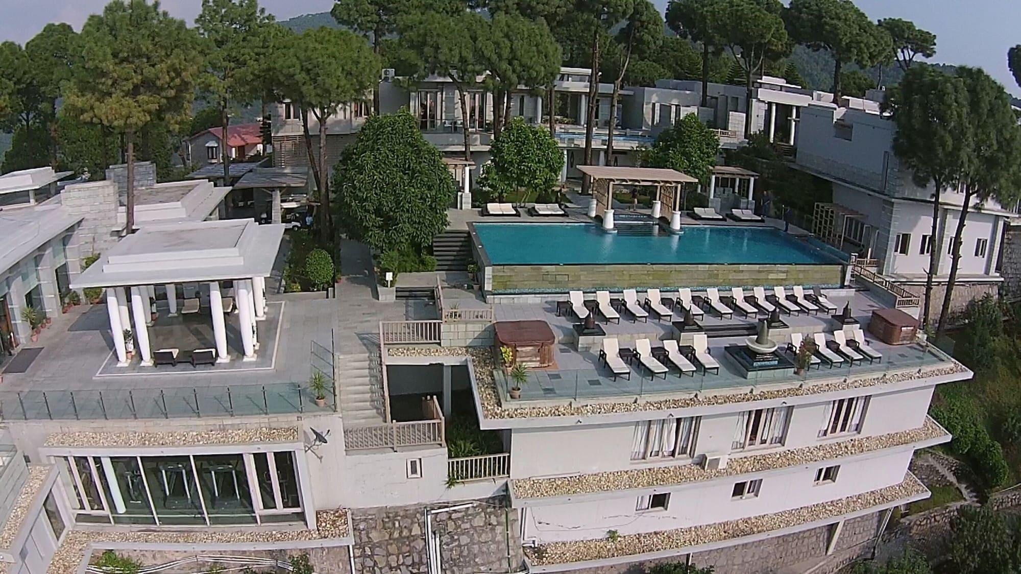 Vista Exterior Moksha Himalaya Spa Resort