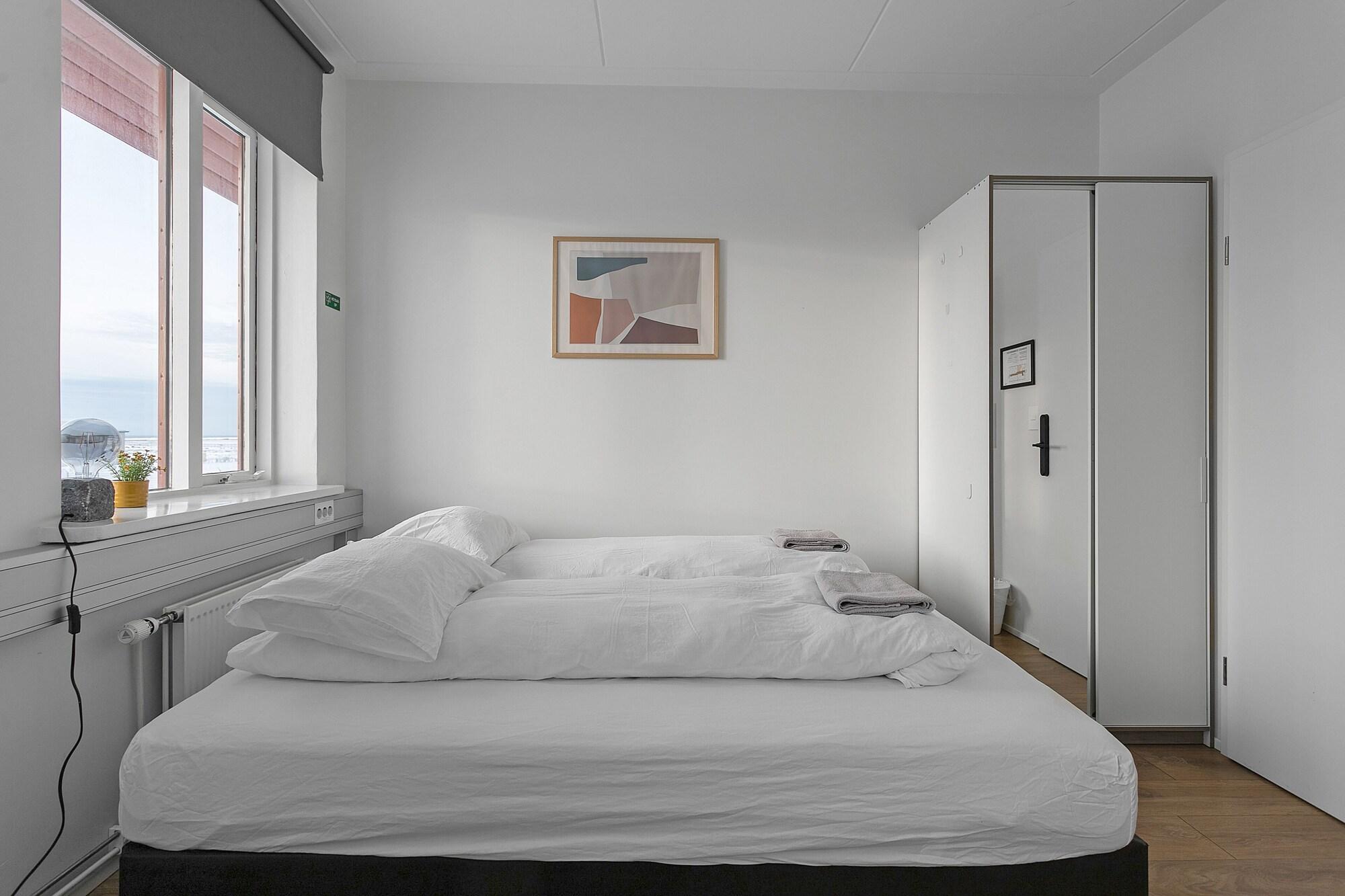 Varios Bank Guesthouse