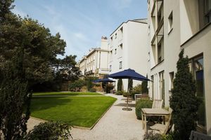 Alojamiento - Hart's Hotel