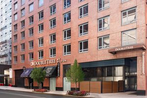 Alojamiento - DoubleTree by Hilton New York Times Square West