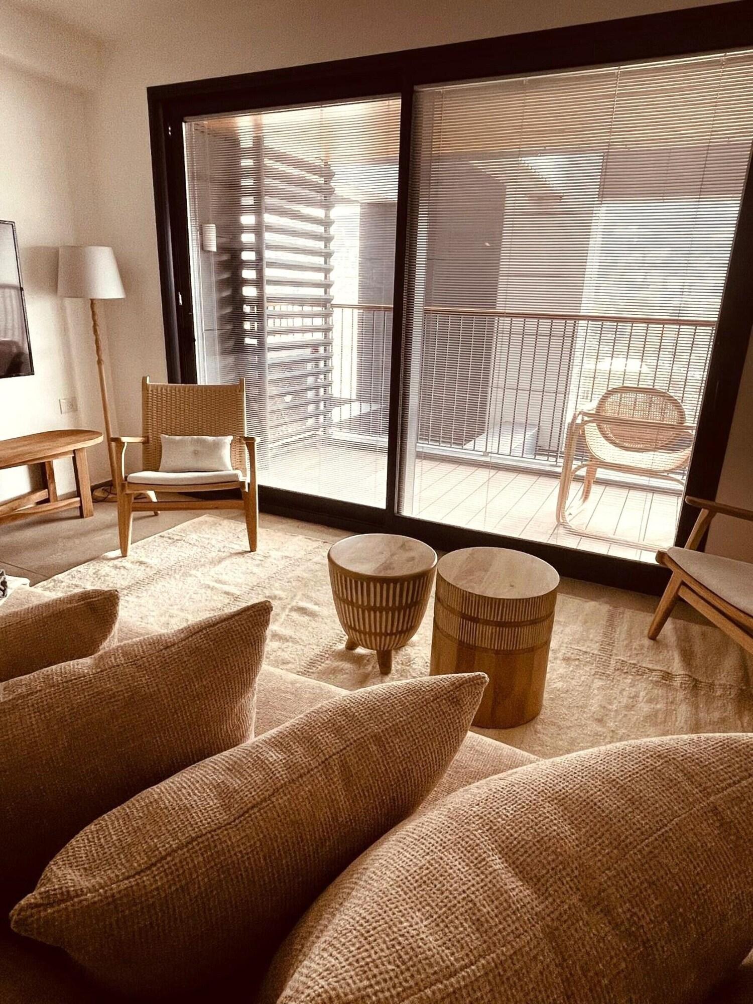 Varios Cape Dor Haifa