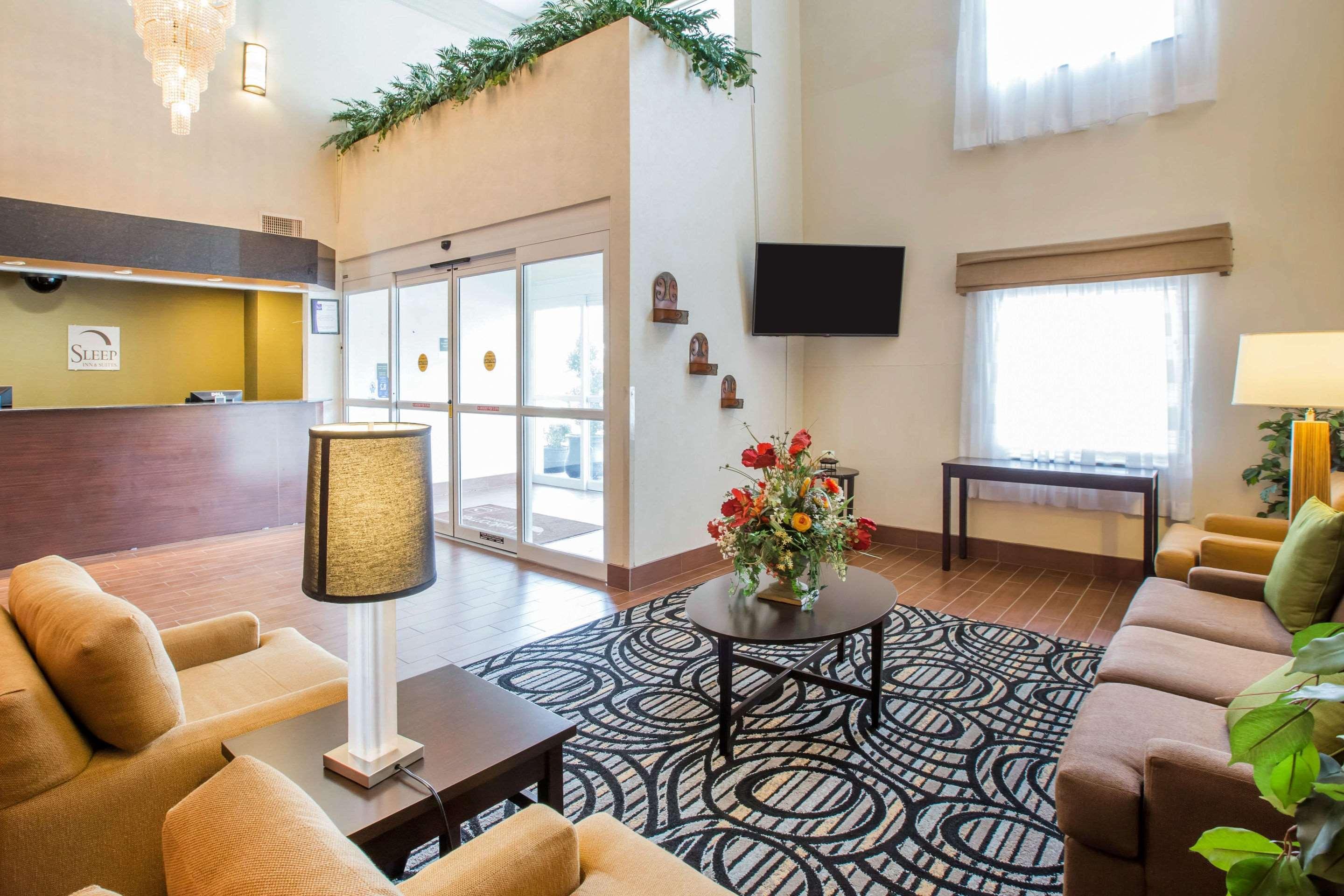 Vista Lobby Sleep Inn And Suites Valdosta