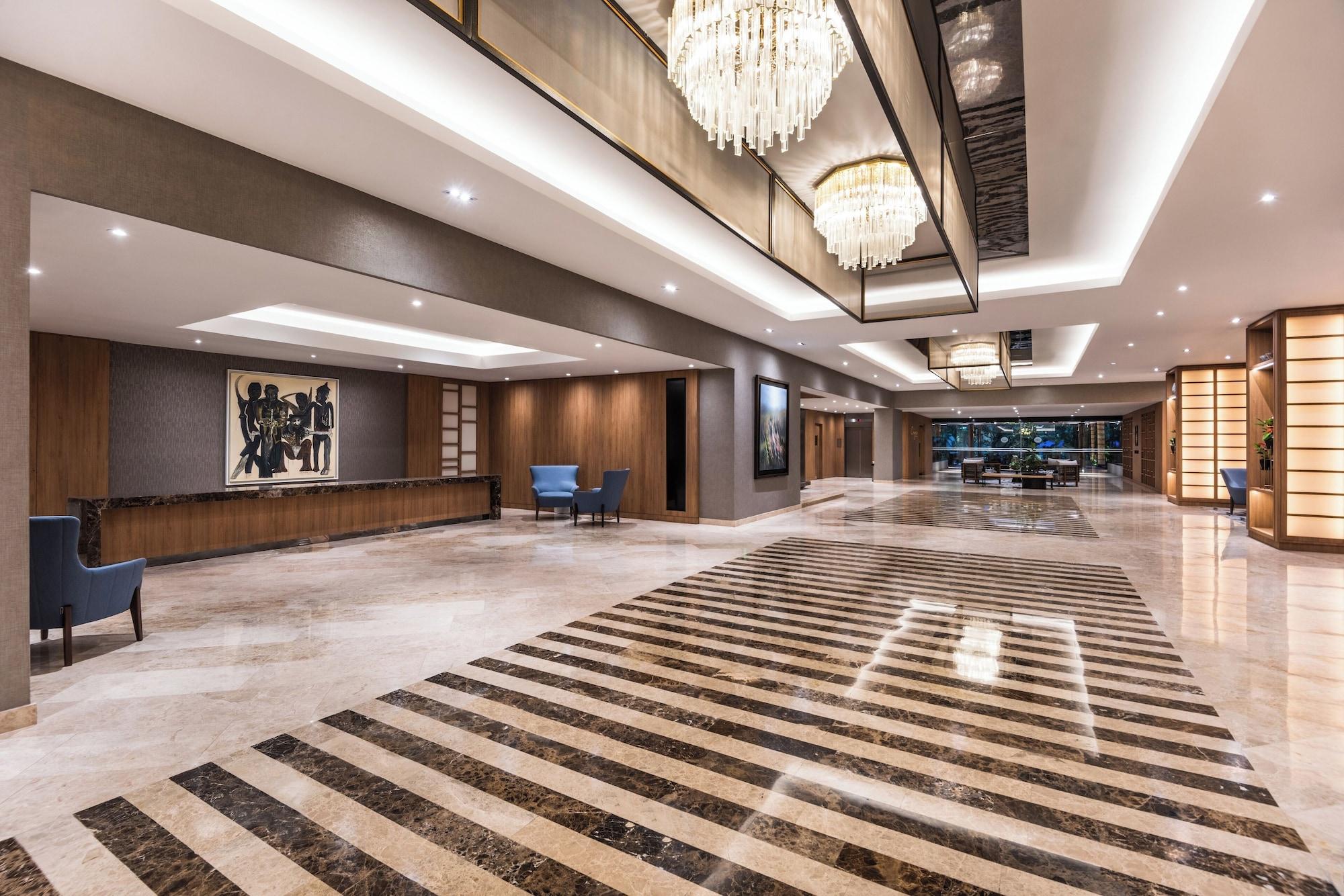 Vista Lobby InterContinental Cali by IHG