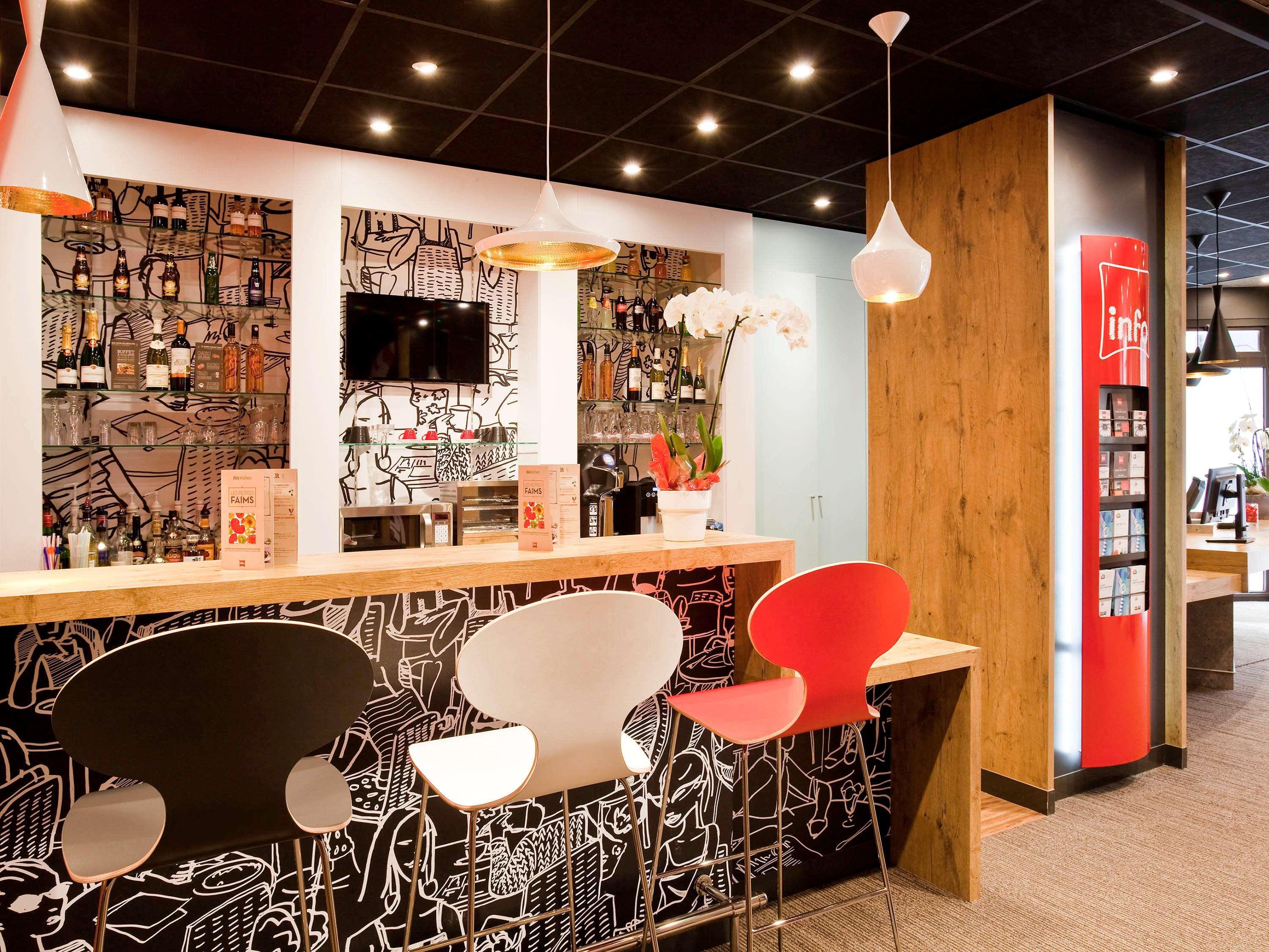 Bar/Salón ibis Paris Gare de l'Est TGV