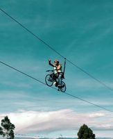 Actividad - EcoAventura: el centro de adrenalina definitivo