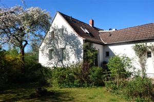 Alquiler Vacacional - Sunny cottage with large garden