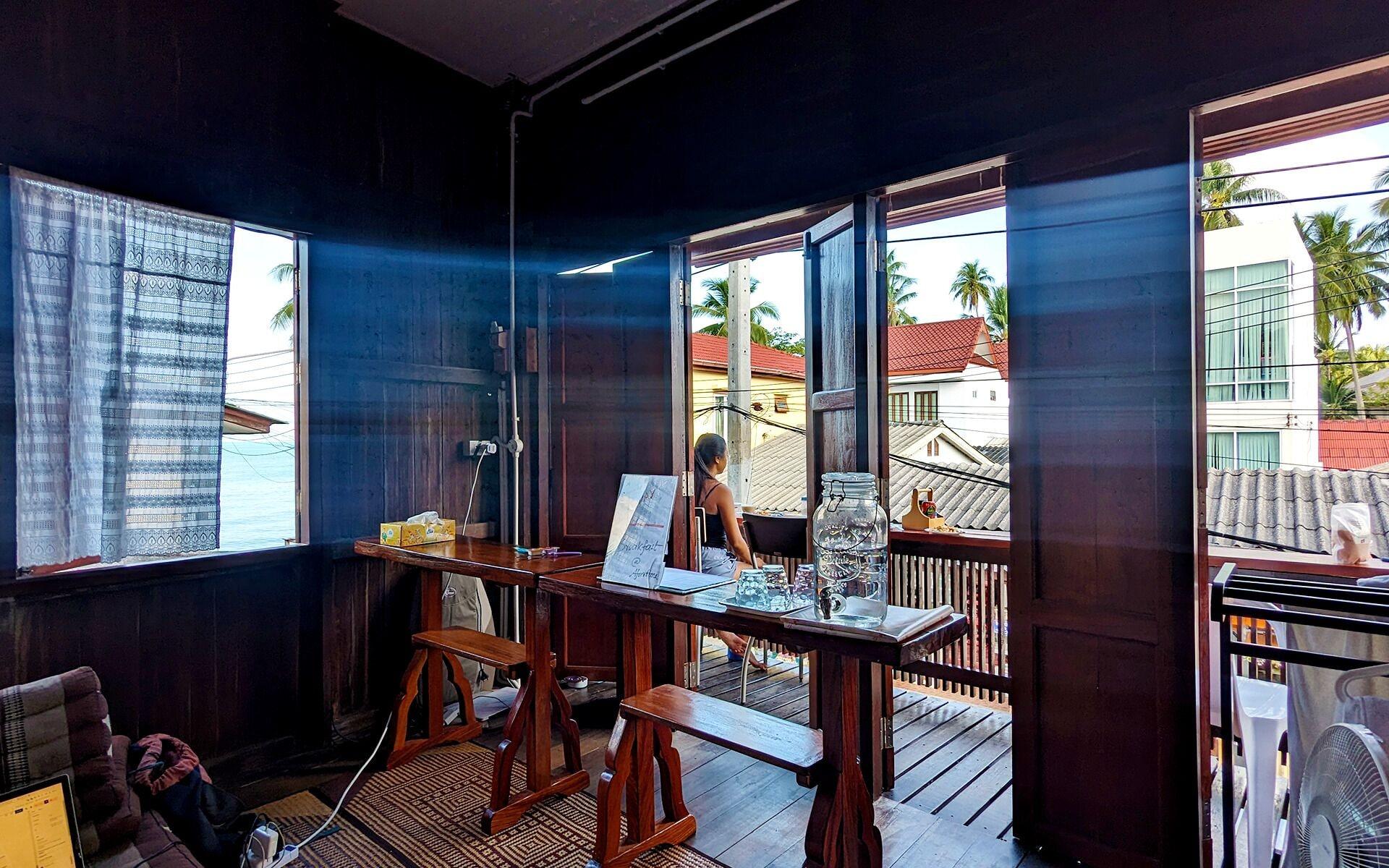 Bar/Salón Aforetime House @ Samui