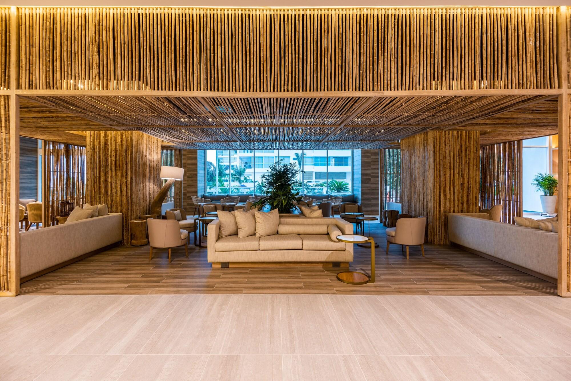 Vista Lobby Santa Marta Marriott Resort Playa Dormida