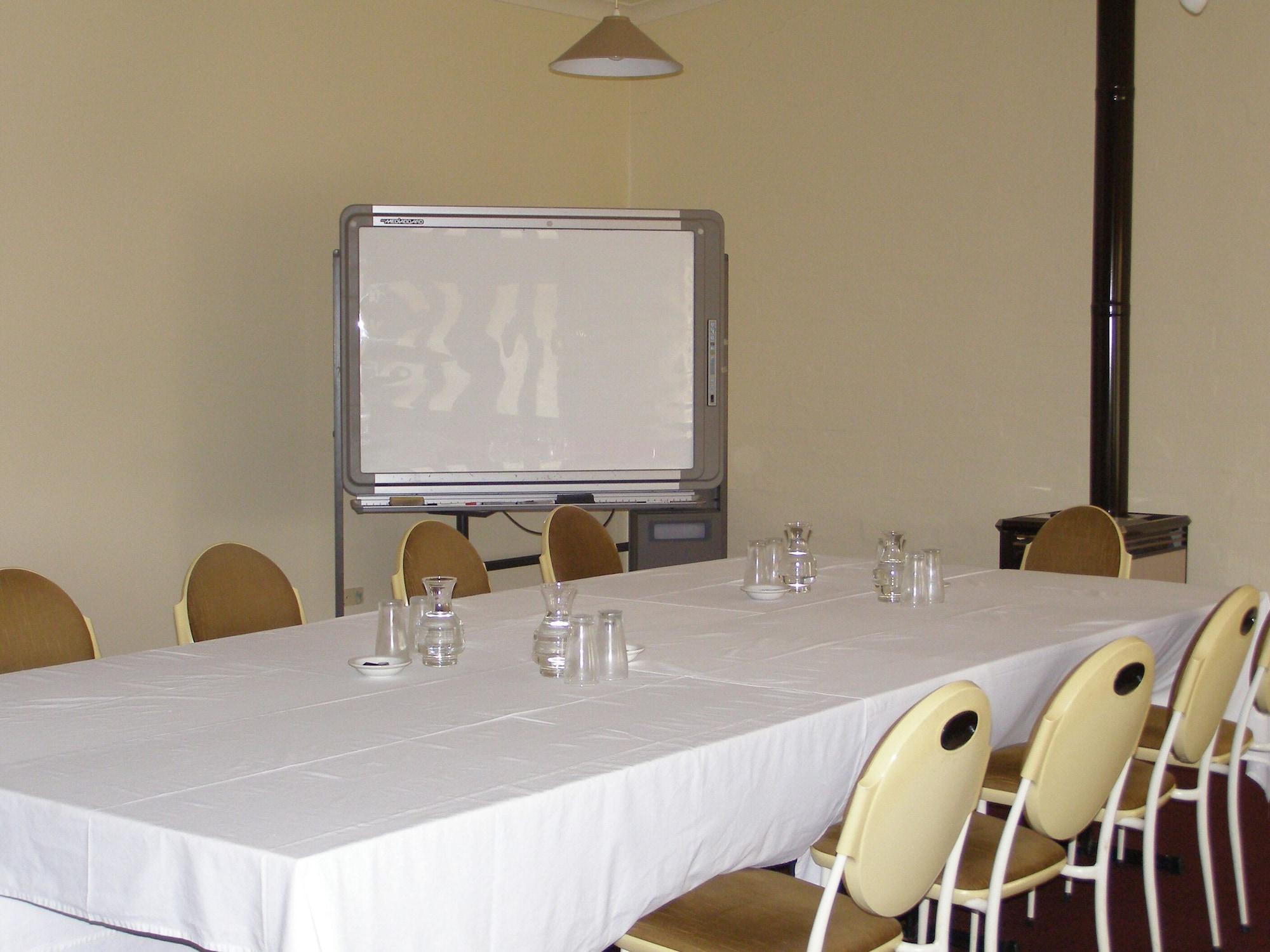 Sala de Reuniones Motel Royal Tara