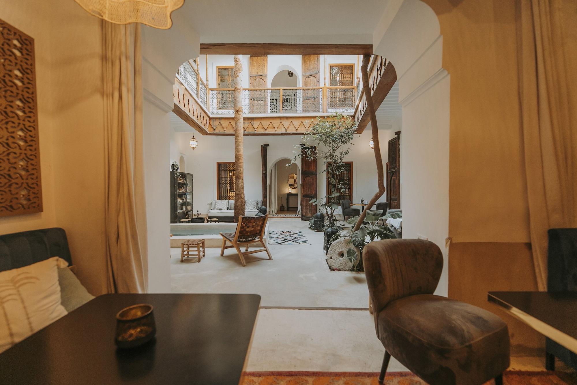 Bar/Salón Riad Djebel