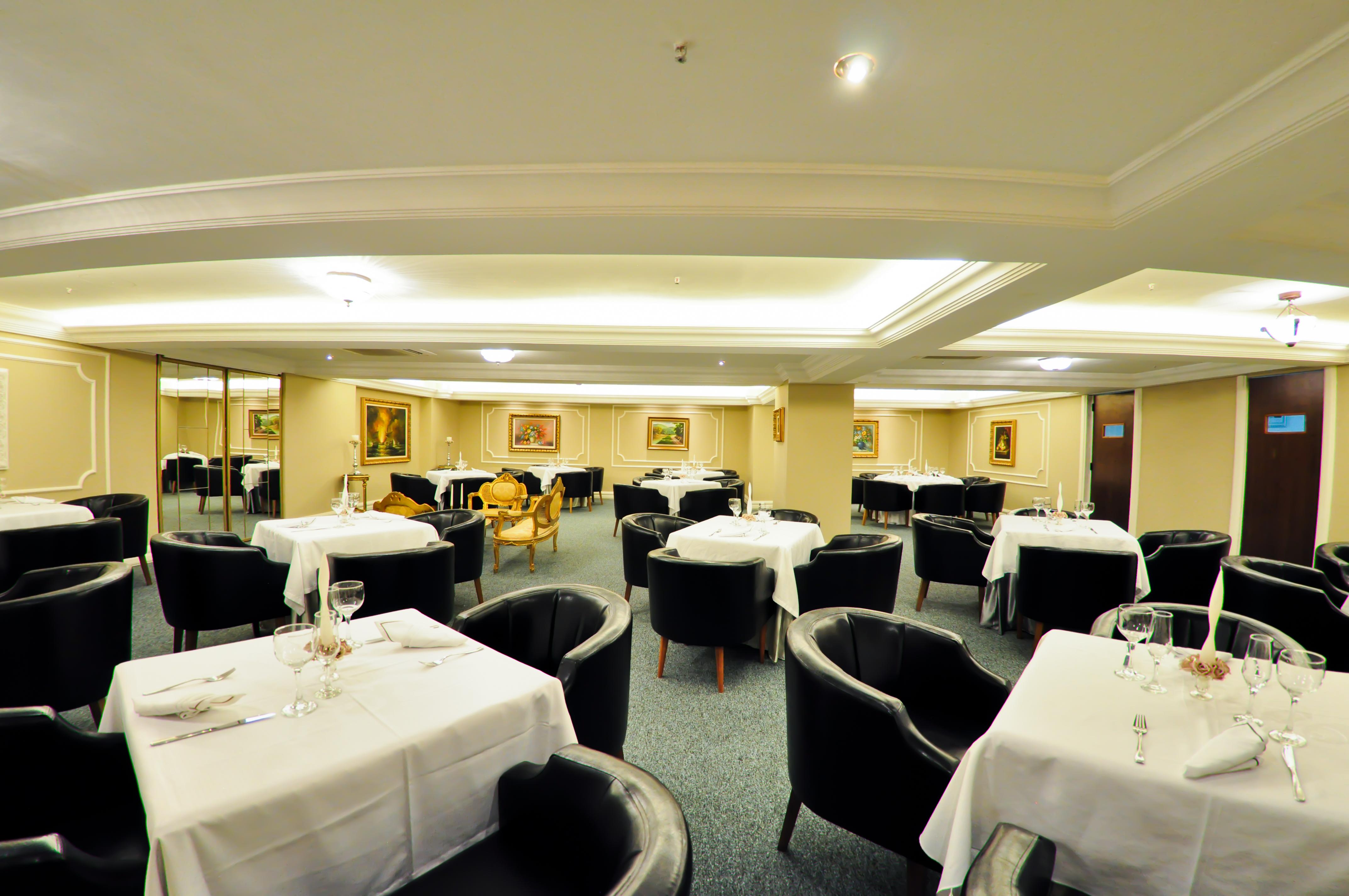 Restaurant Continental Porto Alegre by Samba