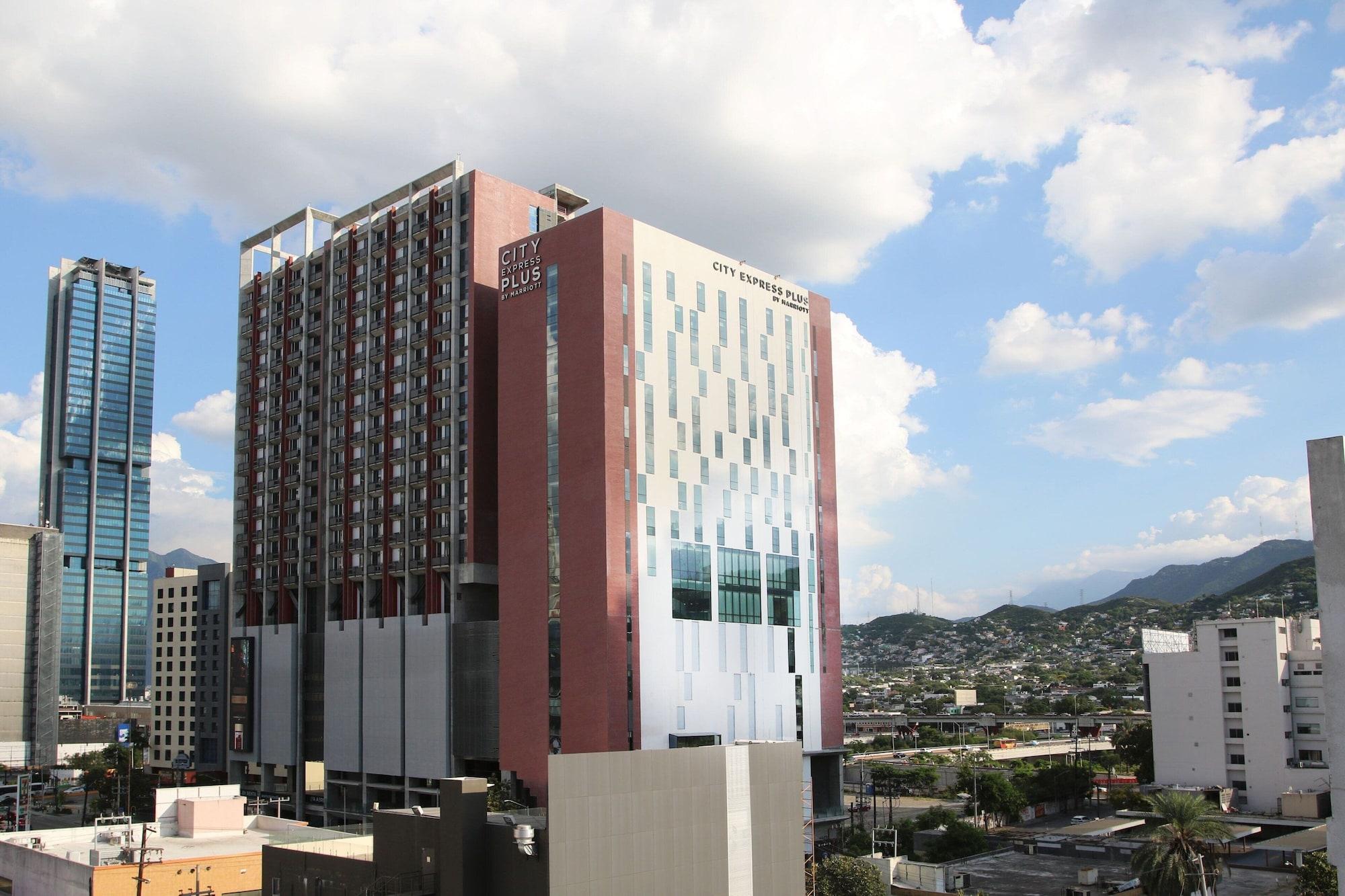 Vista Exterior City Express Plus By Marriott Monterrey Centro