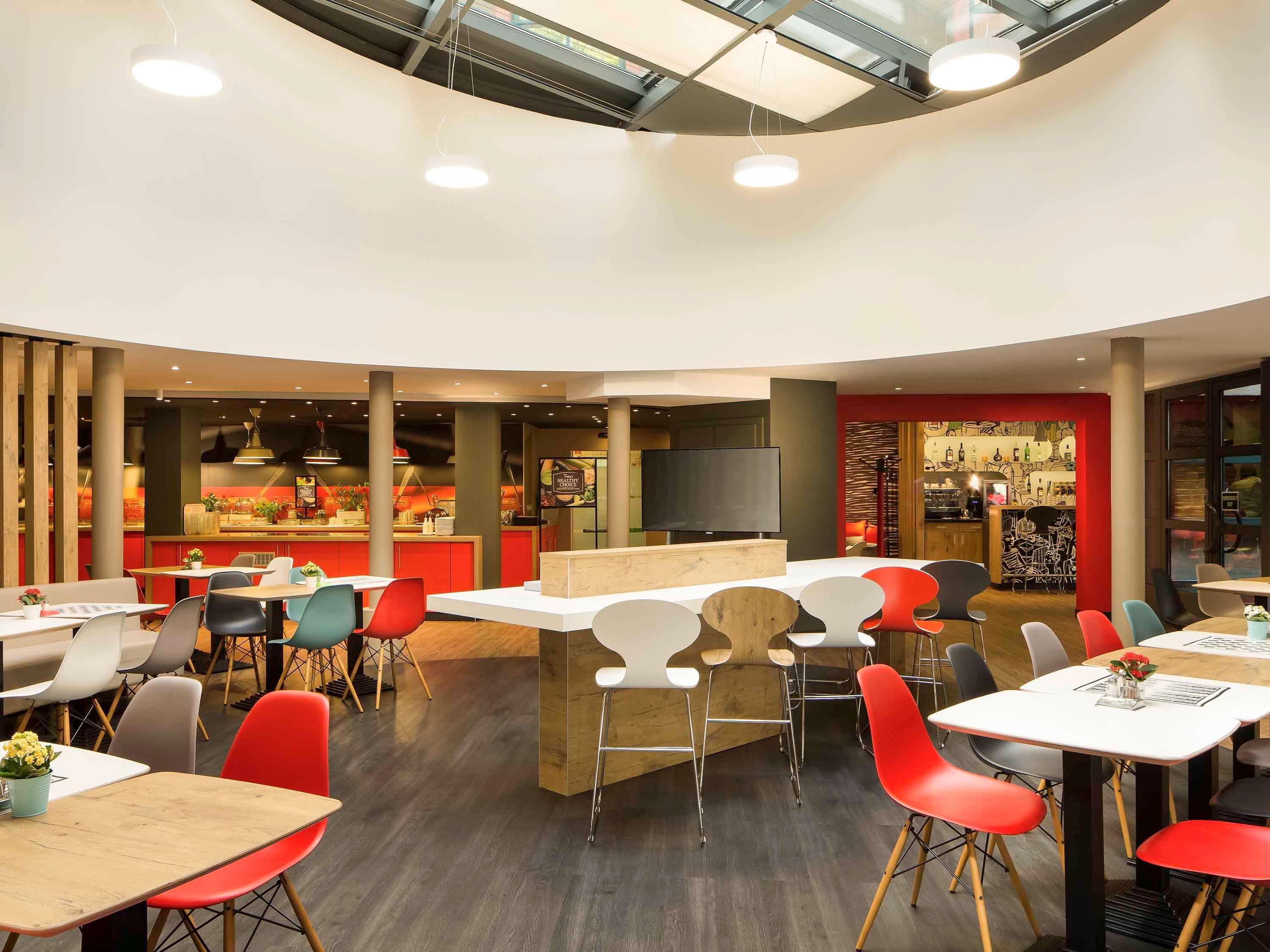 Bar/Salón ibis Budapest Heroes Square