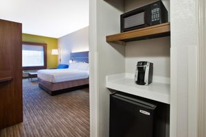 Alojamiento - Holiday Inn Express & Suites Manchester by IHG