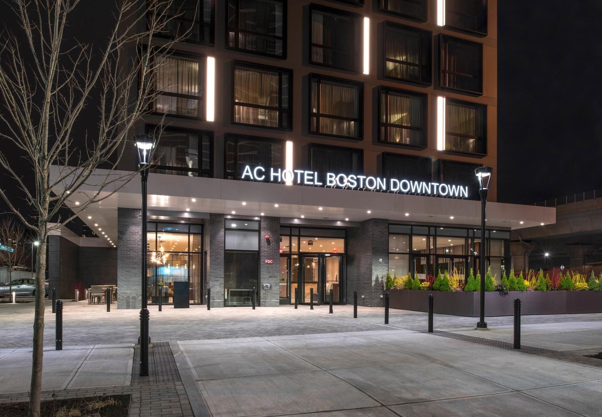 Vista Exterior AC Hotel by Marriott Boston Downtown