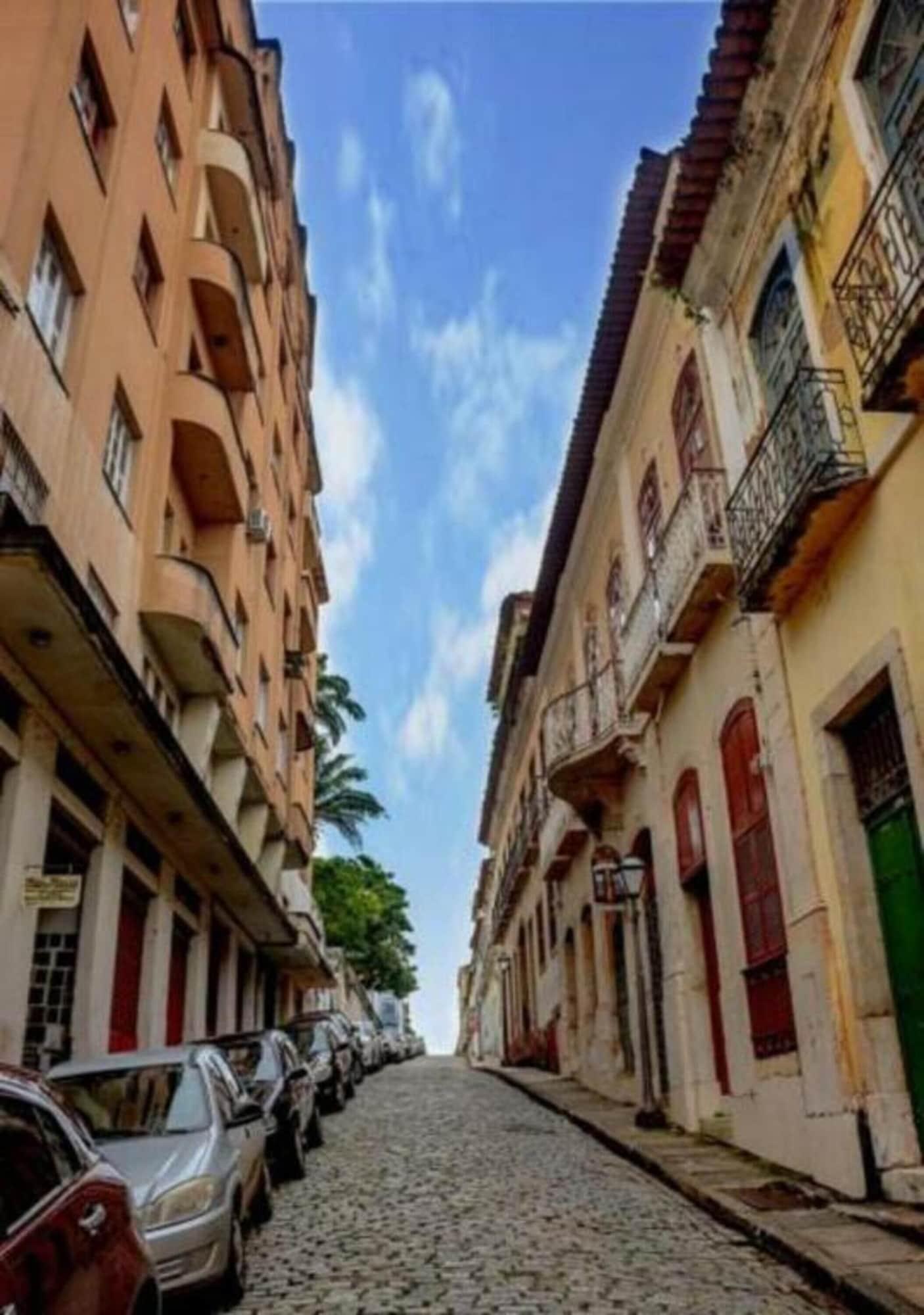 Vista Exterior Reviver Hostel