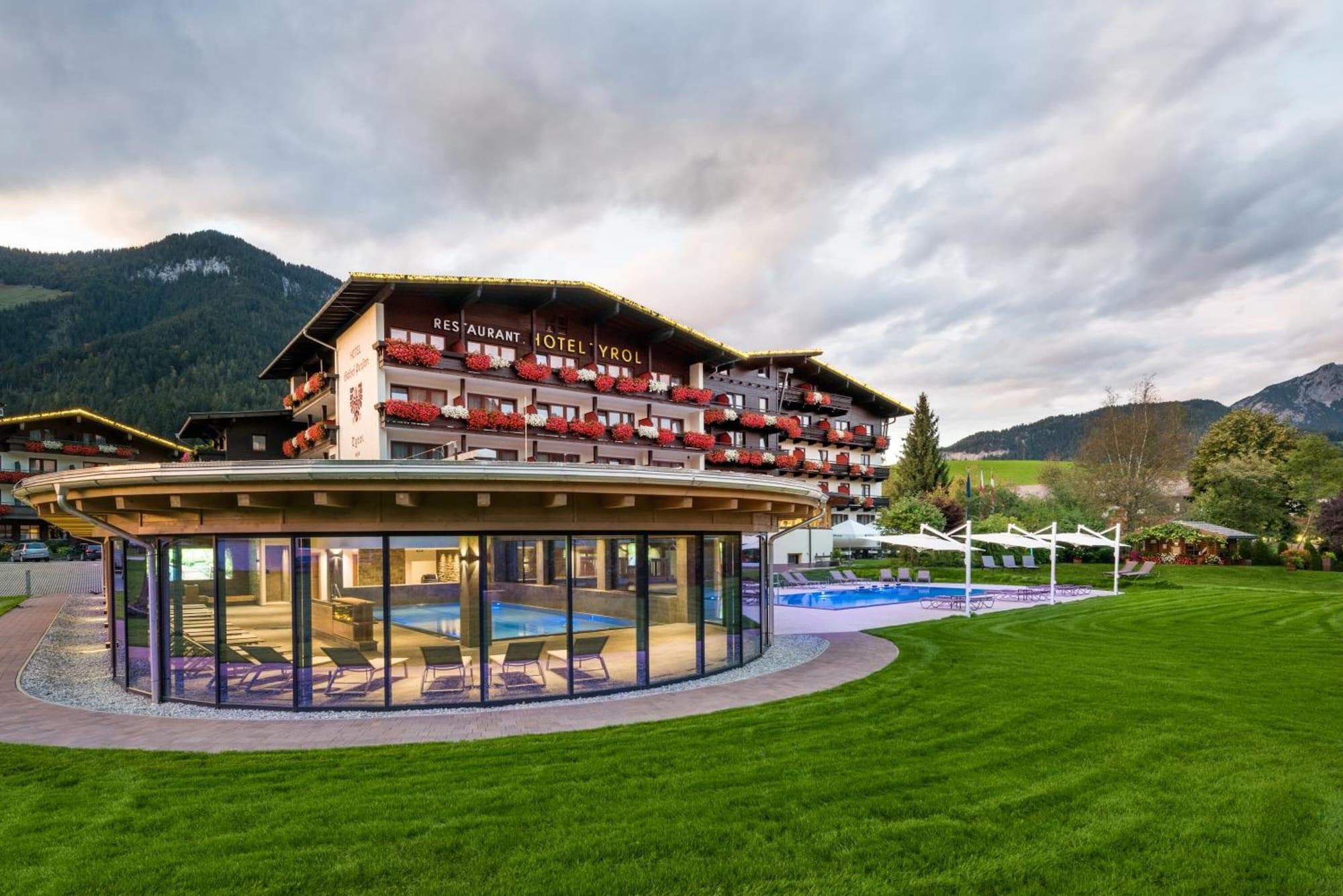 Vista Exterior Hotel Tyrol