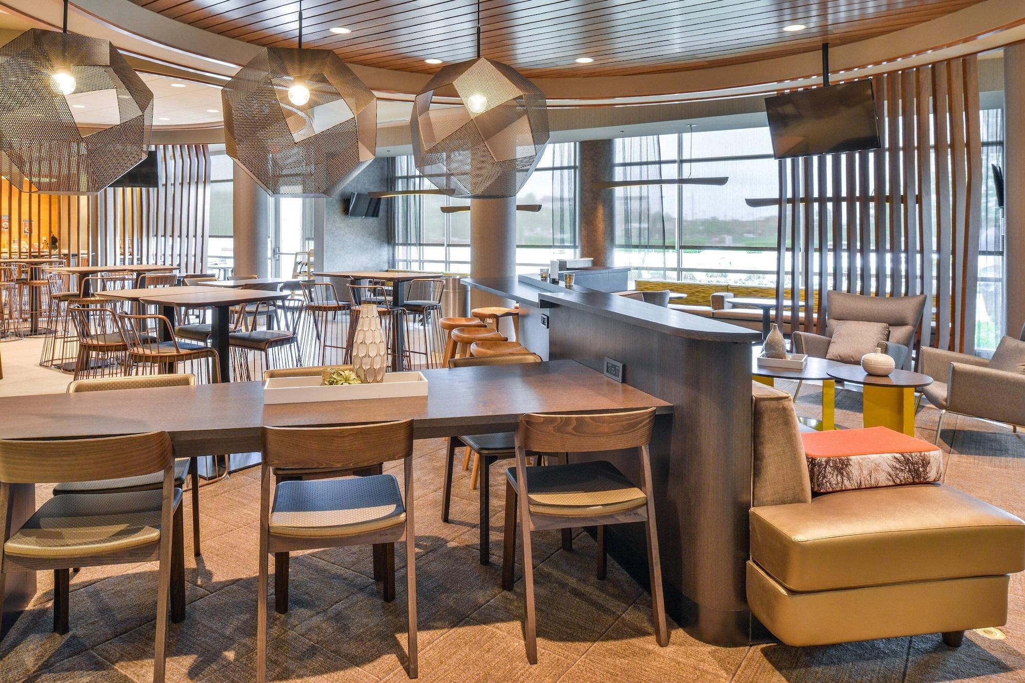 Restaurant SpringHill Suites by Marriott Ashburn Dulles North