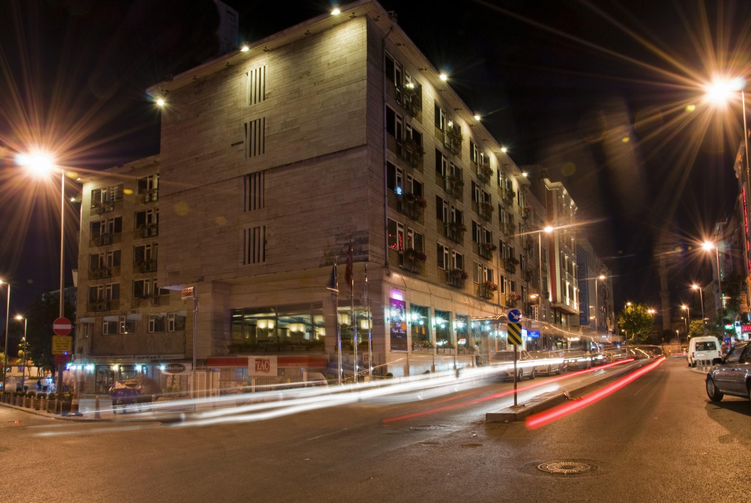 Vista Exterior Hotel Buyuk Keban