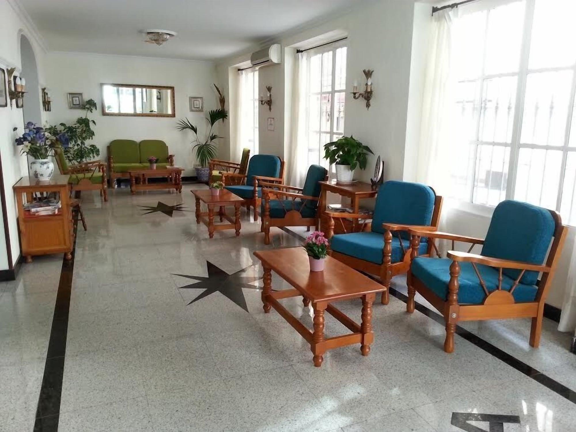 Vista Lobby Hostal Italia