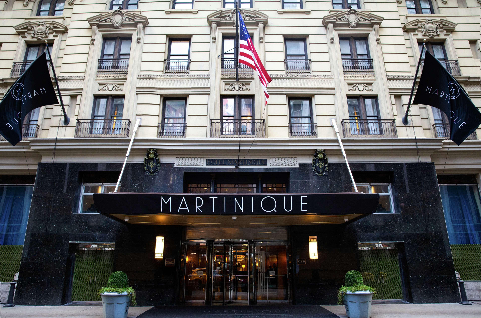 Vista Exterior Martinique New York on Broadway, Curio Collection by Hilton