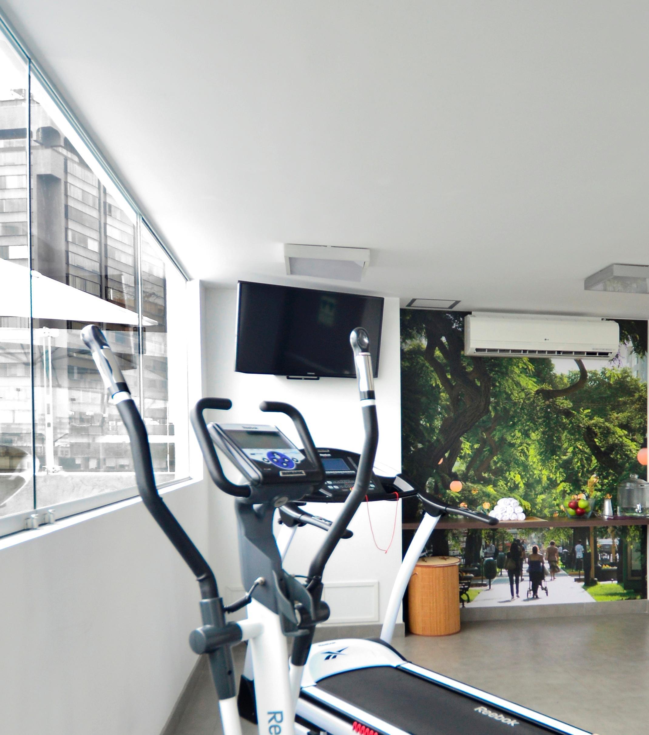 Instalaciones Recreativas Aku Hotels