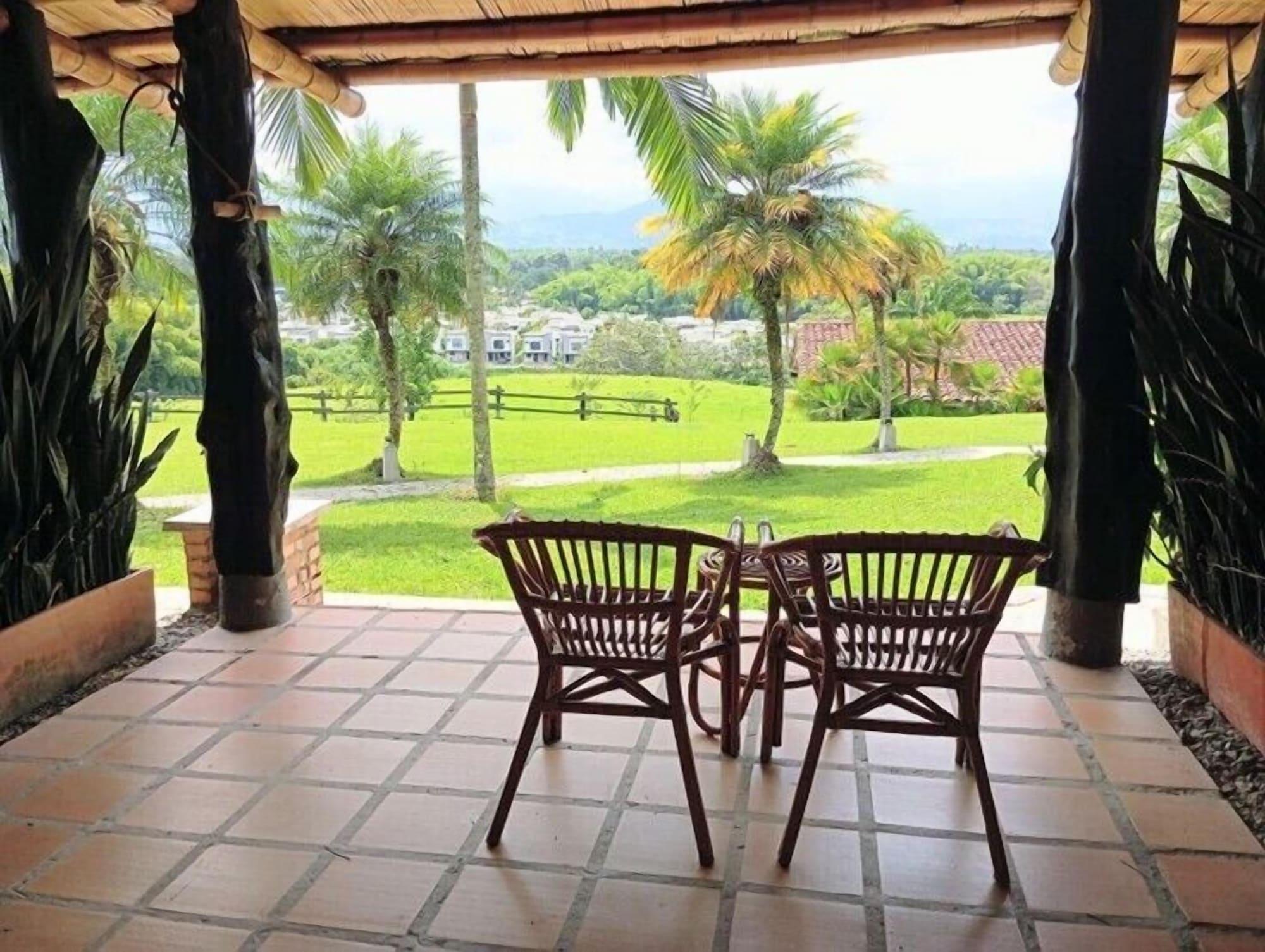 Equipamiento de Habitación Hotel Rancho Eden